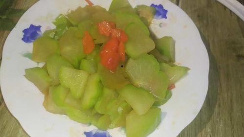 佛手瓜生着吃还是炒着吃,生食与炒食的养生之道