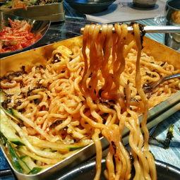 深夜放毒吃瓜视频,揭秘网红吃瓜视频背后的秘密