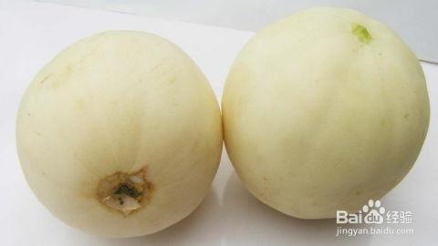 如何挑白色甜瓜吃瓜,一看二闻三品尝