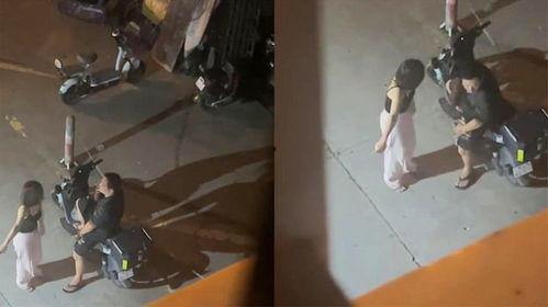 情侣吵架吃瓜搞笑段子